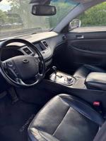 2012 Hyundai Genesis limited * Very clean and reliable * - Image 7