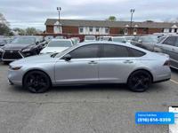 2023 Honda Accord Hybrid Sport-L Call/Text 516- 614-5359 + EVERYONE FINANCED!! PODEMOS FINANCIAR A CUALQUIERA! - Image 9