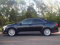2012 Toyota Camry Hybrid XLE 4dr Sedan East Brunswick, NJ - Image 3