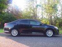 2012 Toyota Camry Hybrid XLE 4dr Sedan East Brunswick, NJ - Image 6
