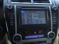 2012 Toyota Camry Hybrid XLE 4dr Sedan East Brunswick, NJ - Image 10