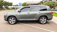 2013 Toyota Highlander Green Amazing Value!!! San Diego - Image 9