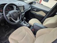 2015 JEEP CHEROKEE LATITUDE 4X4 MANCINI MOTORS- NORRISTOWN - Image 10