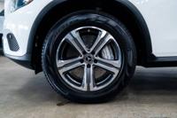 2019 Mercedes-Benz GLC AWD All Wheel Drive GLC 350e SUV D&C Motor Company - Image 8