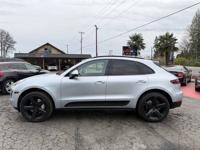 2015 Porsche Macan S // LUXURY Fully Loaded AWD / Vancouver Auto Center - Image 4