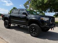 2017 Toyota Tacoma crew SR5 V6 - 148K - accident-free & smoke-free!! Norman - Image 2
