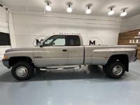 1997 Dodge Ram 3500 Laramie SLT 4X4 5.9L DIESEL 12-VALVE / DUALLY 3500 + MM Investment Cars-Gladstone / WE SHIP NATIONWIDE - Image 4