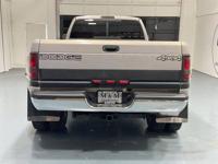1997 Dodge Ram 3500 Laramie SLT 4X4 5.9L DIESEL 12-VALVE / DUALLY 3500 + MM Investment Cars-Gladstone / WE SHIP NATIONWIDE - Image 7