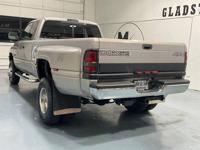 1997 Dodge Ram 3500 Laramie SLT 4X4 5.9L DIESEL 12-VALVE / DUALLY 3500 + MM Investment Cars-Gladstone / WE SHIP NATIONWIDE - Image 9