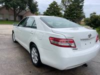 2011 TOYOTA CAMRY 1 OWNER 4CIL GAS SAVE - Image 8