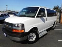 2017 Chevrolet Express RWD 3500 LT 12 Passenger Van 6.0 V8 1 Owner (4200 Roethe rd Milwaukie OR 97267) - Image 4