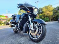 2017 VICTORY CROSS COUNTRY💥 TOURING 💥 GREAT CONDITION💥💥 SCHEREVILLE, IN (35 mins FROM CHICAGO) - Image 5