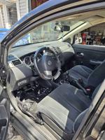 2010 nissan versa 4 cilinder vehicle Chicago - Image 3