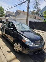 2010 nissan versa 4 cilinder vehicle Chicago - Image 4