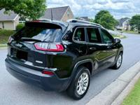 2019 Jeep Cherokee Latitude Apple Car Play Back up camera 1 Owner Lawrenceville - Image 9