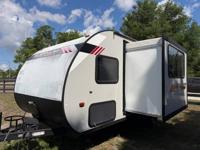 2020 Forest River WILDWOOD PLATIUM 178BHSKK BUNK BEDS + Gator Truck Center of Ocala - Image 9