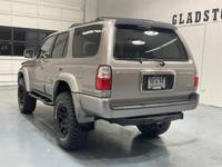 2002 Toyota 4 Runner Limited 4X4 / LIFTED TRD WHEELS BF Goodrich Tires VZN180L/VZ + MM Investment Cars-Gladstone / WE SHIP NATIONWIDE - Image 9