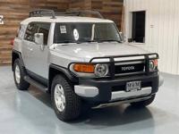 2008 Toyota FJ Cruiser Sport Utility 4X4 / LOCAL SUV w. ZERO RUST GSJ10L/GSJ15L + MM Investment Cars-Gladstone / WE SHIP NATIONWIDE - Image 3