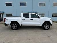 2023 CHEVROLET COLORADO - Image 3