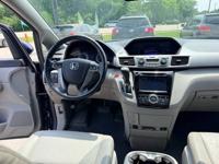 2016 Honda Odyssey EXL West Mount Houston - Image 9