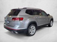 2021 Volkswagen Atlas 3.6L V6 SE w/Technology VW SUV AUTONATION Call (346) 245-5090 for a personalized Video Walkaround - Image 6