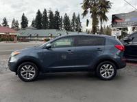 MEMORIAL DAY SALE * TAKE 500 OFF 2016 Kia Sportage / Clean Title CLEAN TITLE // AMAZING DEAL!!BEST PRICES IN TOWN GUARANTEED - Image 3