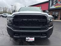 2023 Ram 2500 Tradesman Crew Cab - 6.7l Cummins Diesel! Oak Forest - Image 3