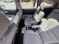 2016 Honda Pilot Elite. AWD 4WD. Loaded! Denver - Image 9