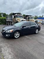 2014 Nissan Altima SV * Runs and drives great * - Image 4