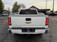 2017 Chevrolet Silverado 1500 LT 4X4 // 25 Service History Records GREAT CONDITION // AWESOME DEAL // VANCOUVER AUTO CENTER - Image 7