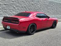 2015 Dodge Challenger R/T Scat Pack 6-Speed Manual **LQQK** De Bary - Image 7