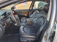 2001 Chrysler 300M Very Low Miles **Sharp and Clean** De Bary - Image 9