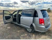 2017 Dodge Grand Caravan Passenger SE Englewood - Image 3