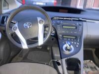 2010 Toyota Prius Runs on Battery & Gas Tucker. Stone Mountain - Image 4