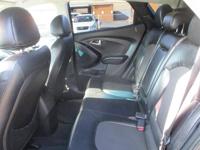 2015 Hyundai Tucson GLS Sport Utility/Runs Great/Cold AC/Clean Car Fax cave creek and Union hills - Image 10