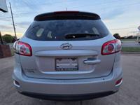 Very Nice 2012 Hyundai Santa Fe Oklahoma city - Image 8