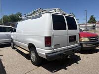2009 Ford E-250 E-250 Commercial - Image 4