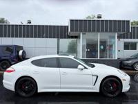 2012 PORSCHE PANAMERA 4 AWD / LOADED MODEL *** LOOOK *** FEASTERVILLE - Image 9