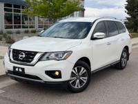 2019 Nissan Pathfinder SL 4WD Englewood, CO - Image 2
