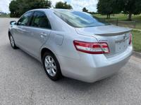 2011 Toyota Camry LE - Image 8