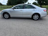 2011 Toyota Camry LE - Image 9