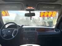 2014 Chevrolet Suburban LT – Clean Title | Leather | Sunroof | 3rd Row multnomah county - Image 5