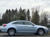 2014 Chrysler 200 Limited – Clean Title | Low Miles | V6 Power multnomah county - Image 10