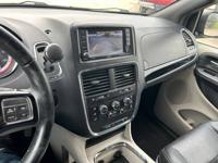 2018 Dodge Grand Caravan in excellent condition 122k miles pasadena - Image 7