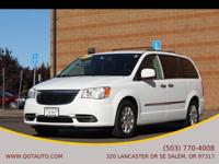 2016 Chrysler Town & Country Van 320 Lancaster Dr. SE Salem OR 503-77 OR-Salem