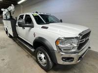 2024 RAM 5500 4X4 CREW CAB MECHANICS CRANE 6.7L CUMMINS DIESEL *ONLY 46,952 MILES* - Image 4