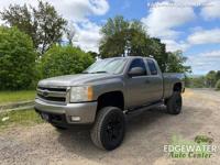 2007 Chevrolet Silverado 1500 LT Ext. Cab Short Bed 4WD Salem - Image 2