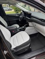 2023 Ford Escape Cypress - Image 8