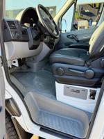 2016 Mercedes Sprinter 144wb van diesel crew cargo 4WD 3.0l v6 148k Miramar - Image 7