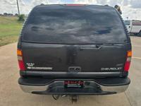 2003 Chevrolet Suburban 1500 LT 5.3l 4x CLEAN CARFAX!! 3RD ROW RUNS& - Image 9